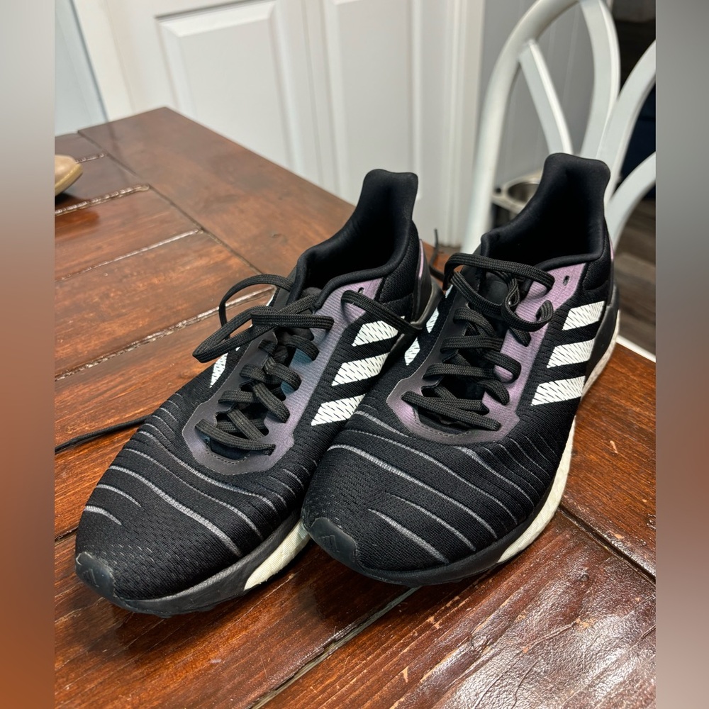 Adidas solar. Size 9. Excellent condition
